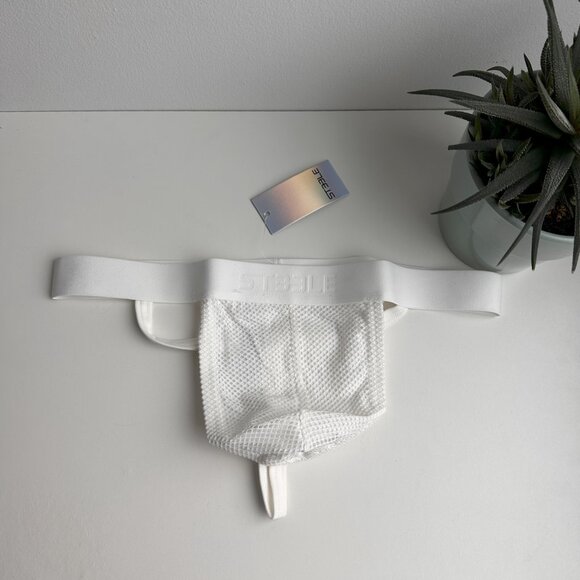 ST33LE - White Nylon Elastane Power Mesh Y-thong (L) - Picture 3 of 7